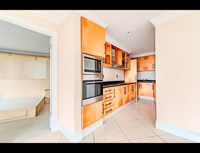 2 BEDROOM APARTMENT FOR SALE IN POINT WATERFRONT